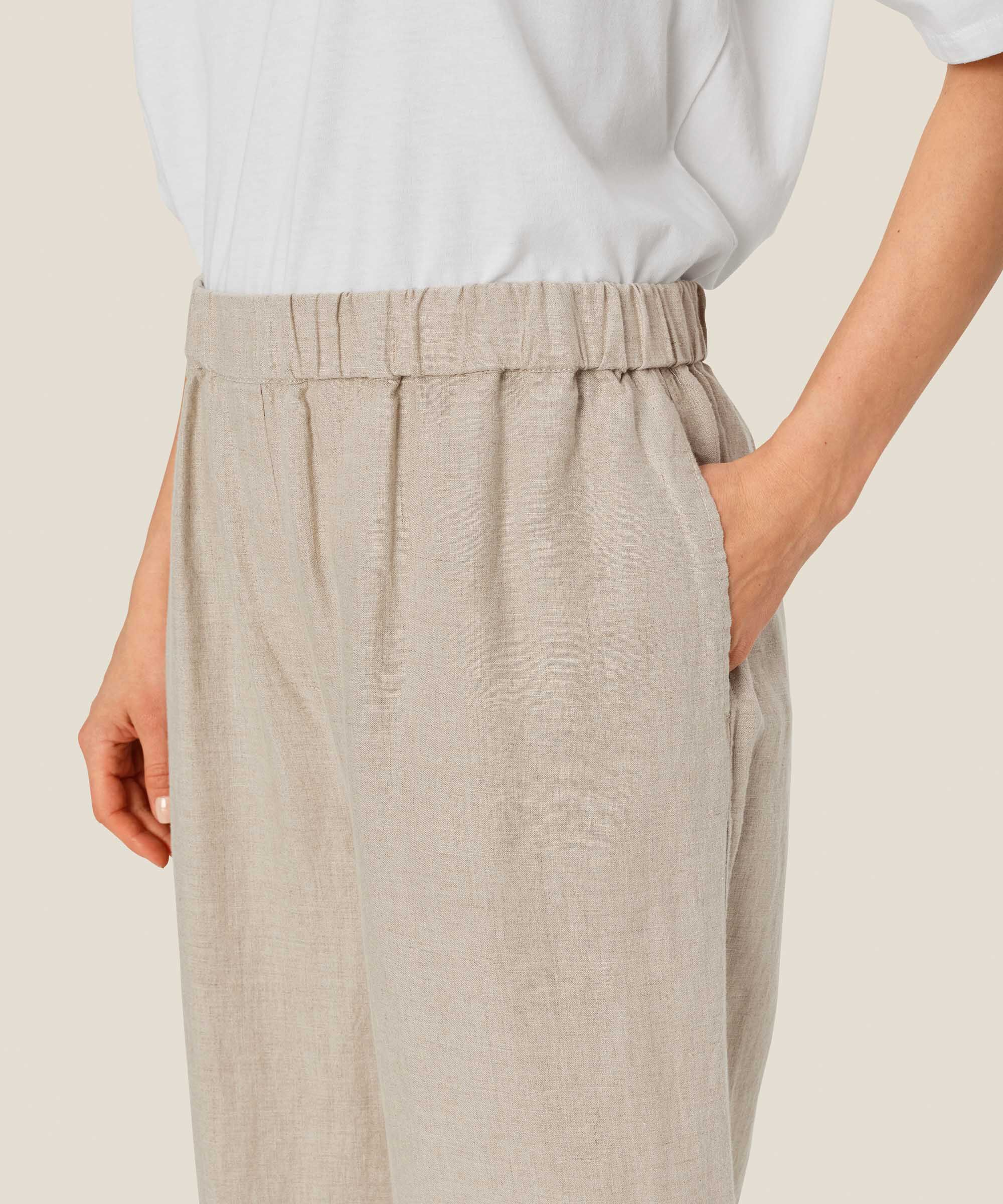 Parini Byxa, Natural