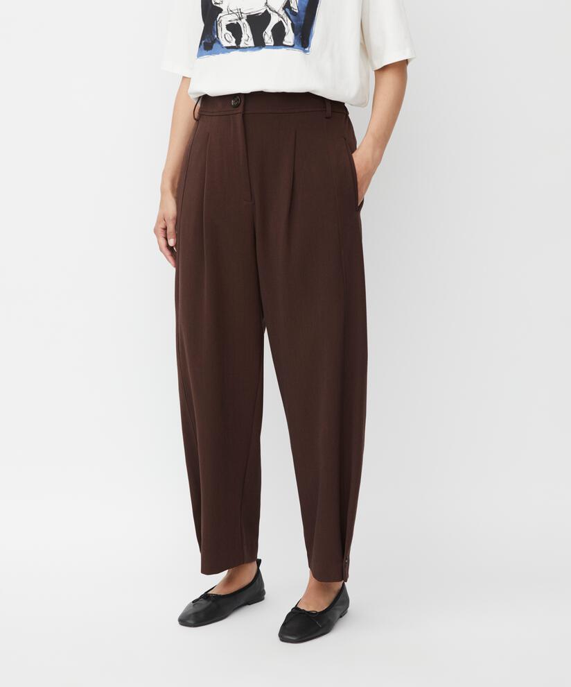 Punna Byxor, Sh. Chocolate