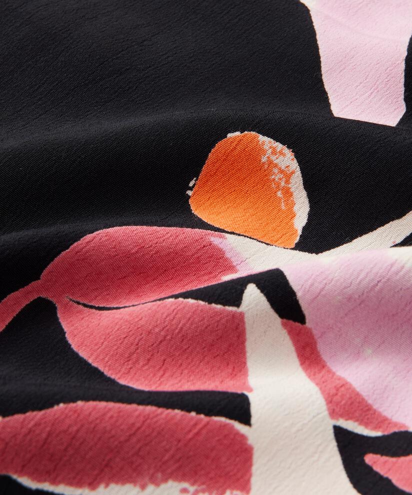 Along Scarf, Begonia Pink