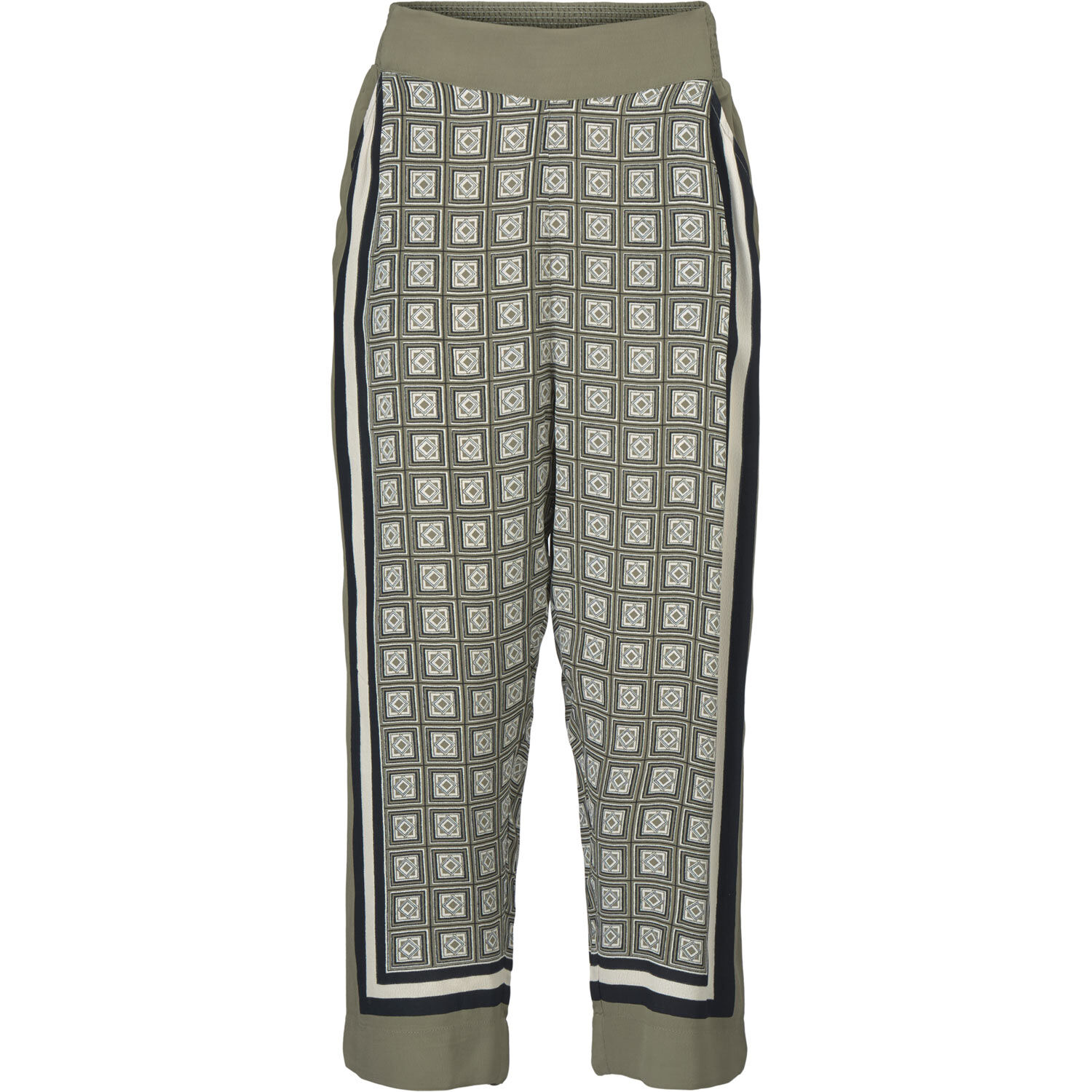 Petrina BYXOR, Olive