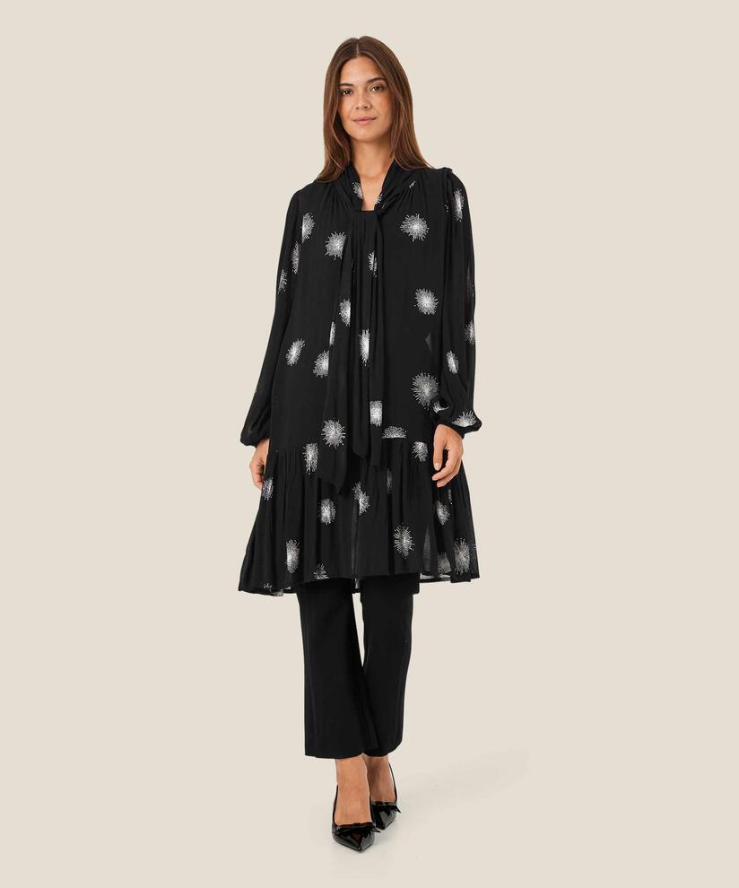 Ganika Tunika, Black