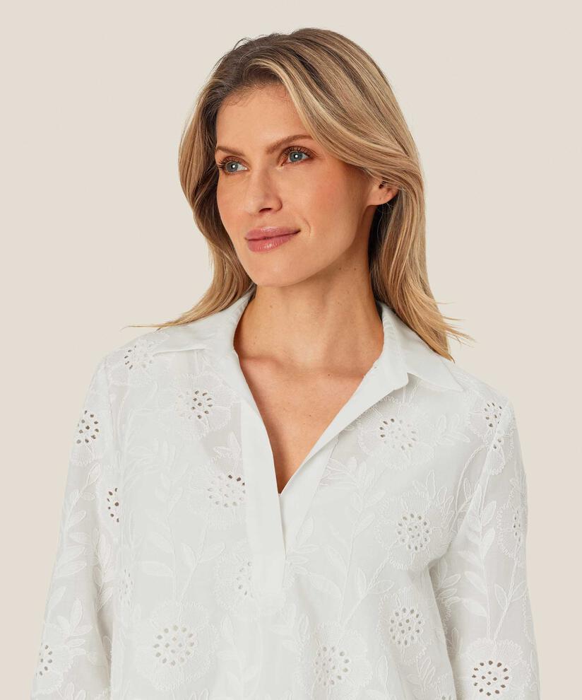 Daeva Blus, White