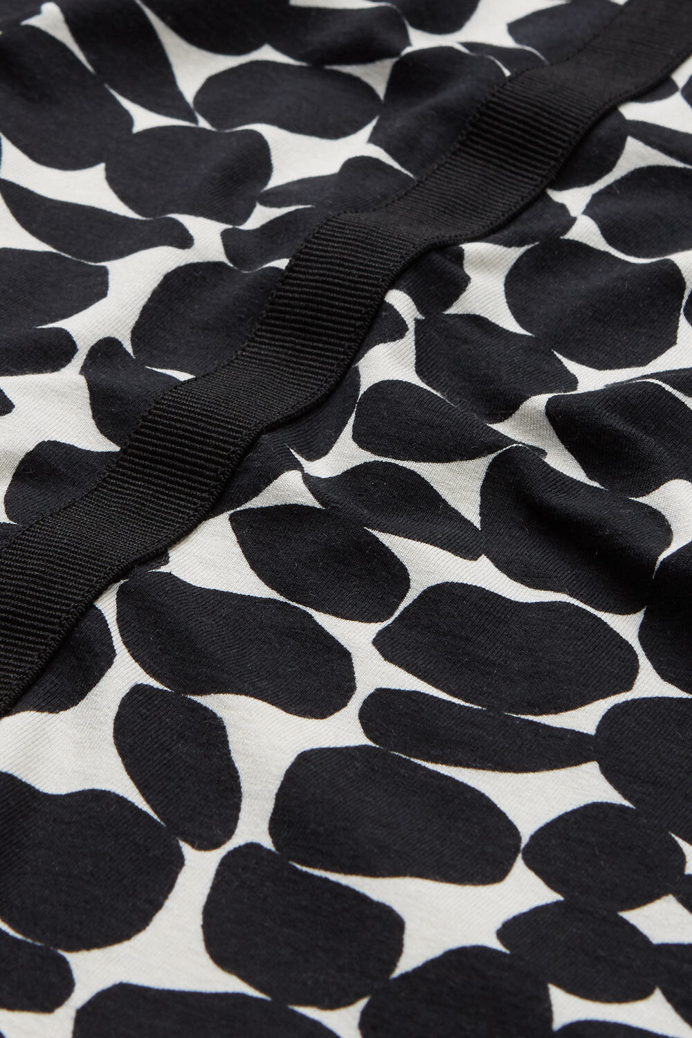 NEBINE KL&Auml;NNING, Black