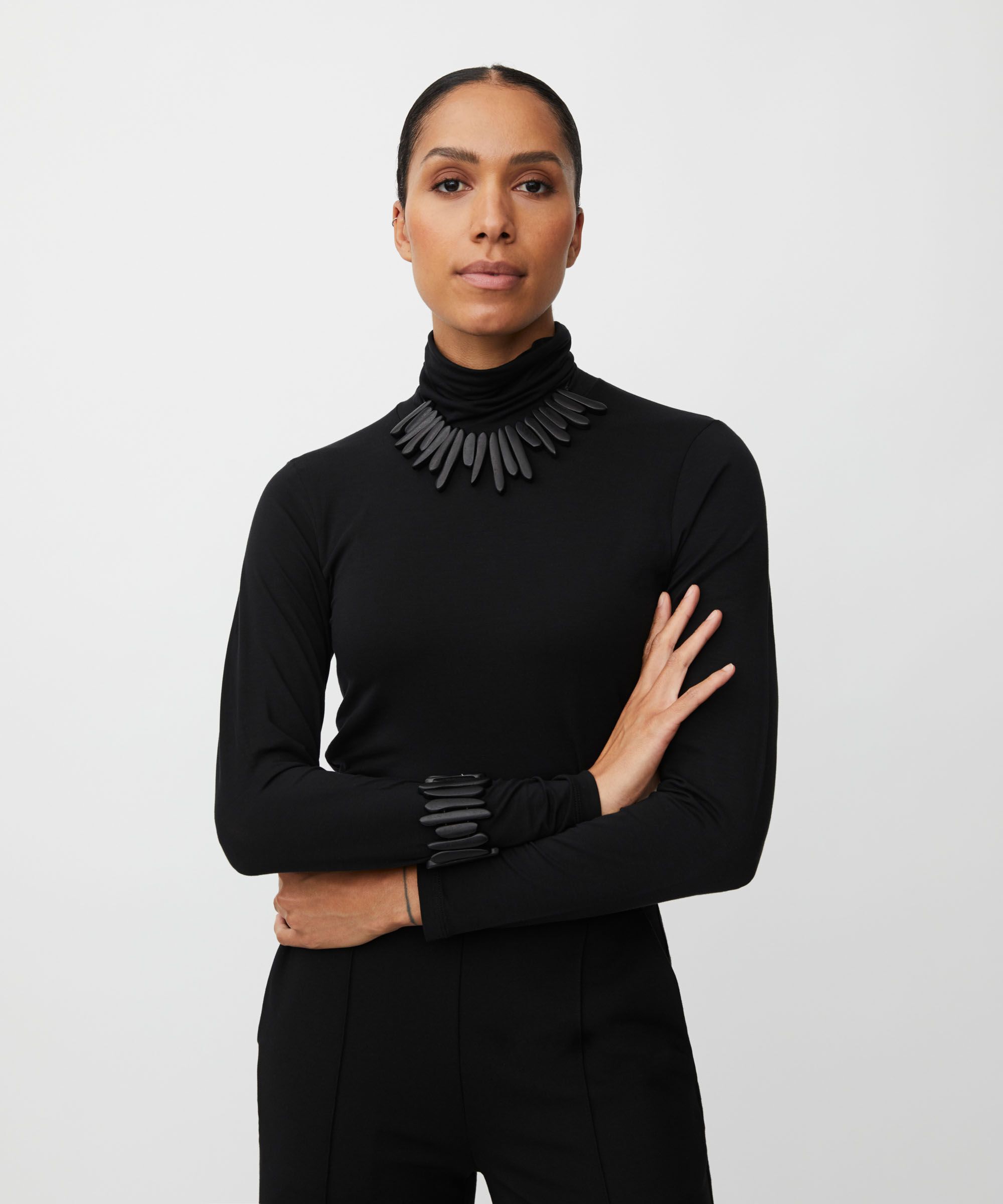 Rykka Halsband, Black