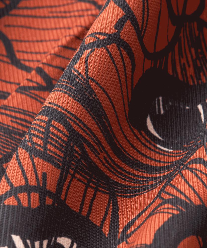 Nelas Klänning, Picante