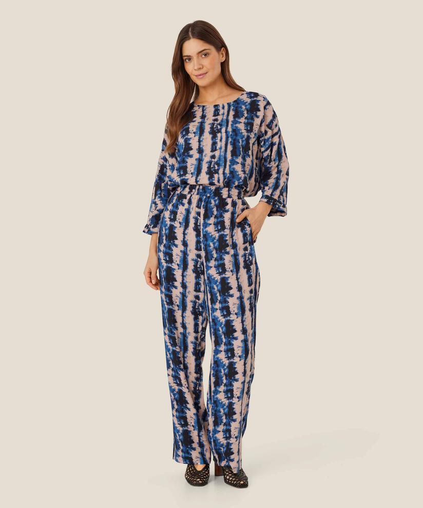 Becca Blus, Navy Peony