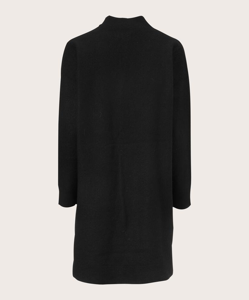 LUCIA KOFTA, Black