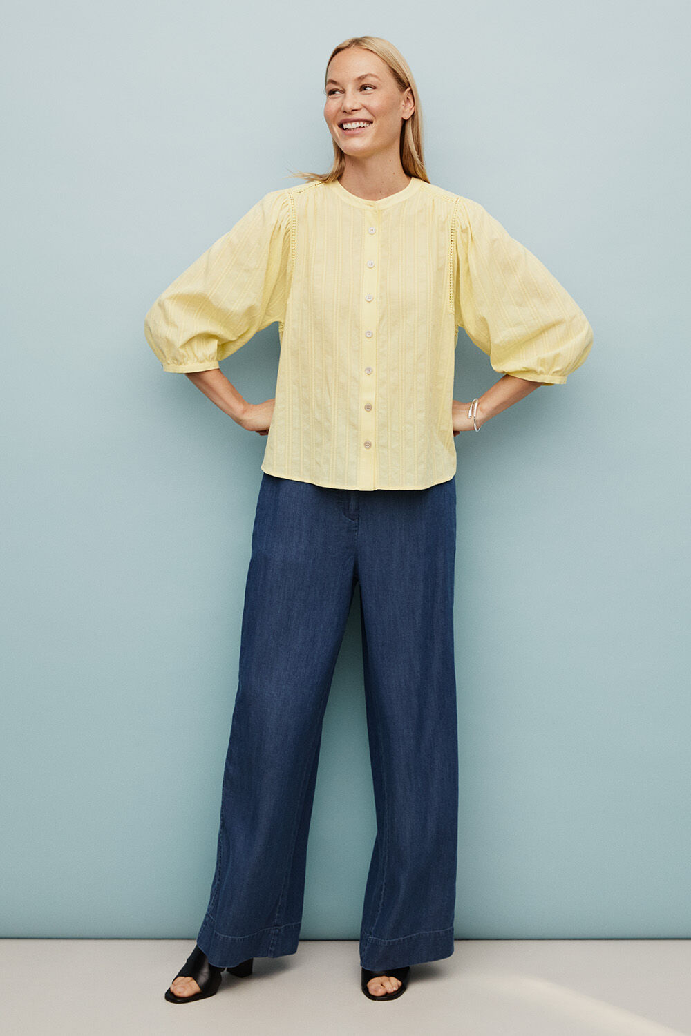 Ithara Skjorta - Lemonade, Ryselle Armband - Silver, Pelyra Jeans - Washed denim