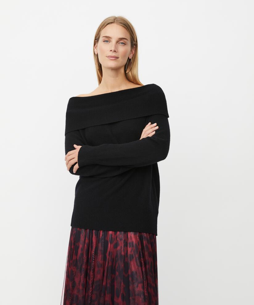 Floraia Ulltopp, Black