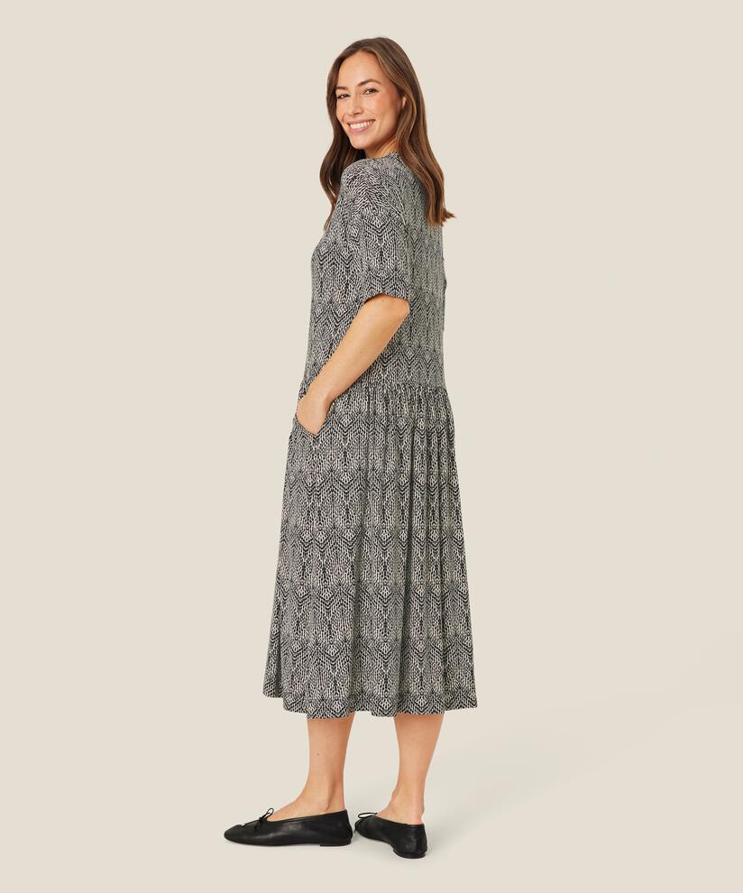 Nustina JERSEY Klänning, Black