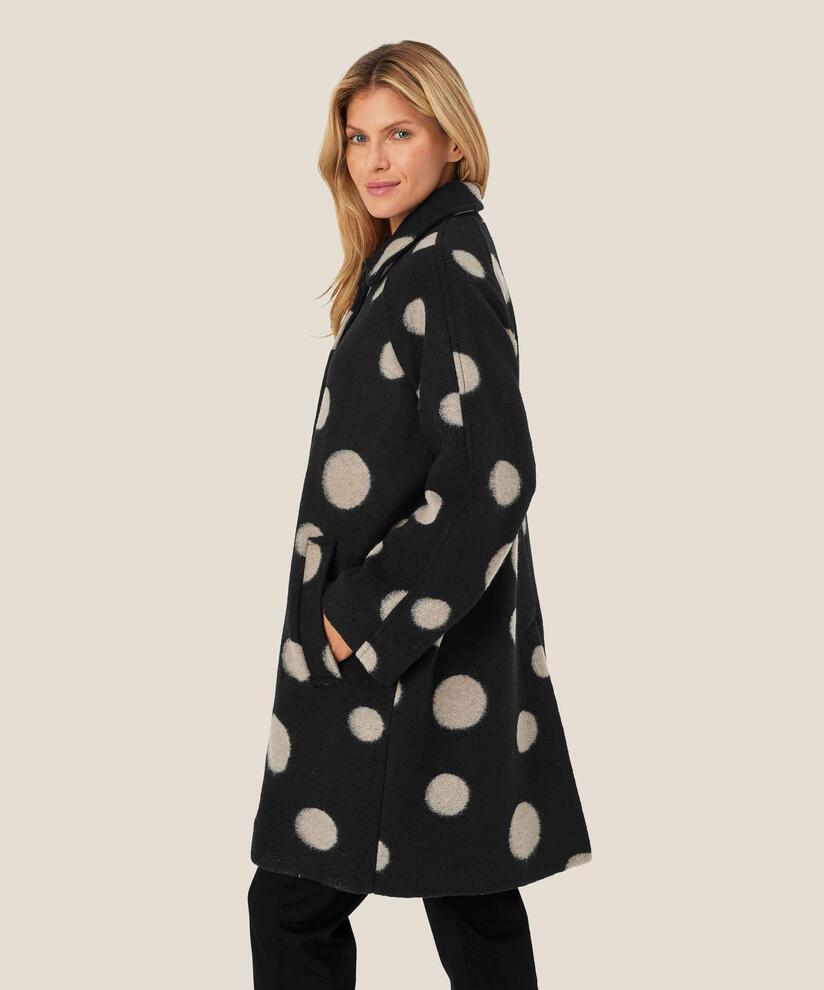 Tunila Ullkappa, Black
