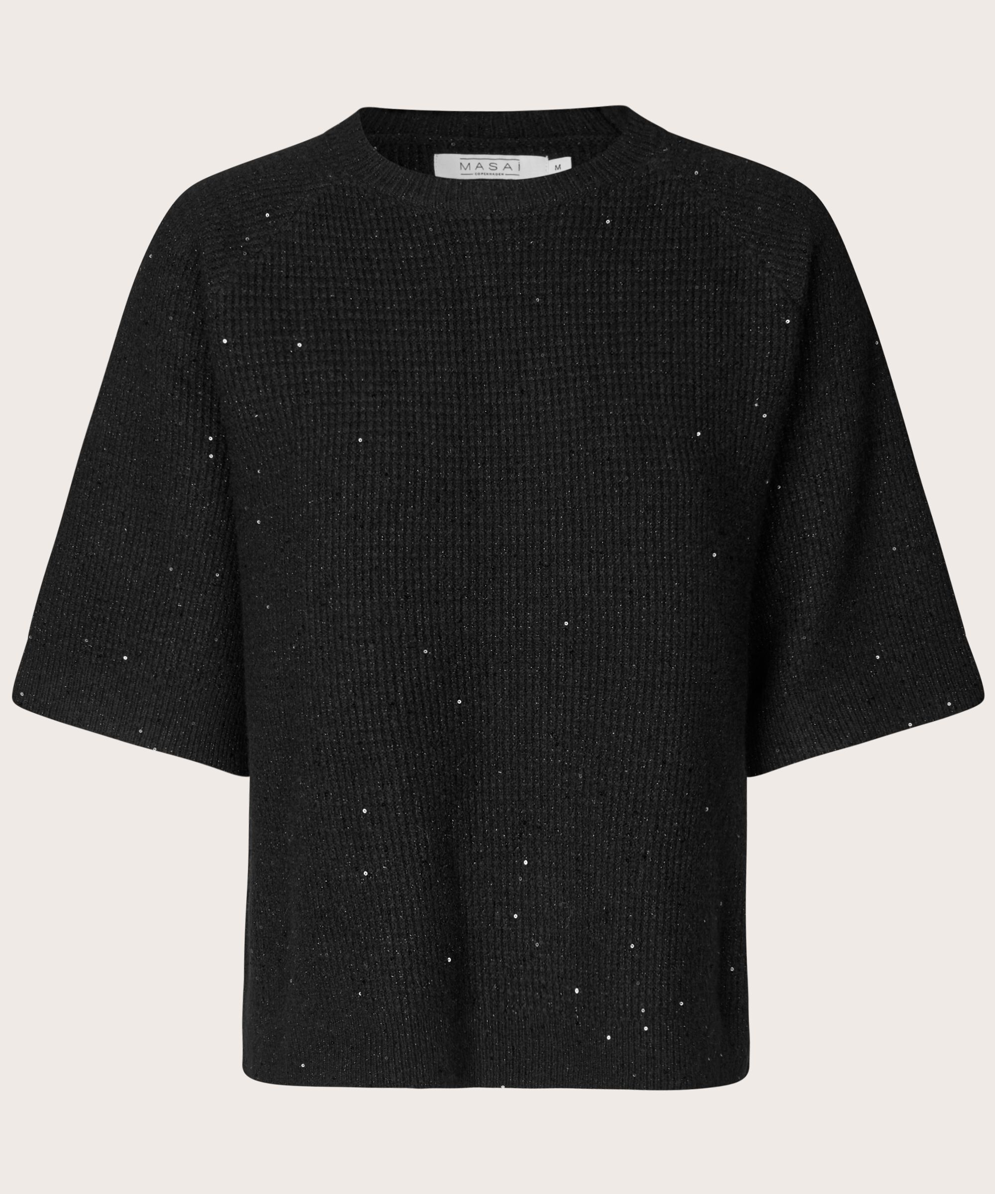 Farinna Topp, Black