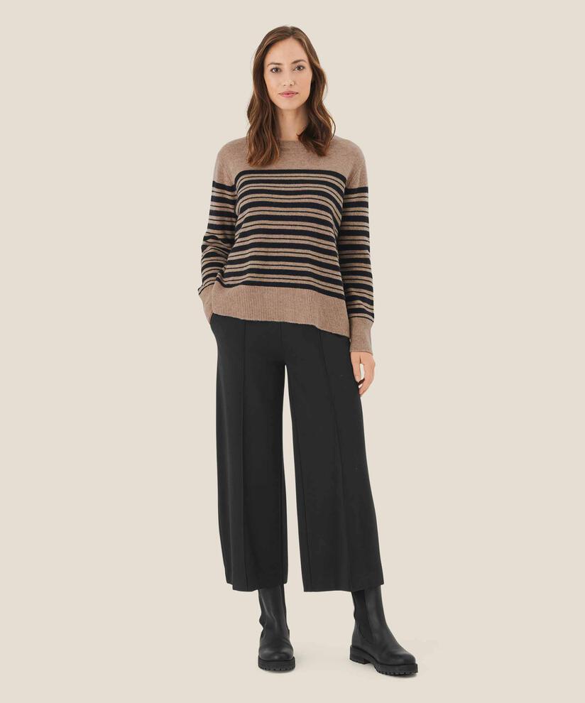 Fonny Topp, Black/dijon