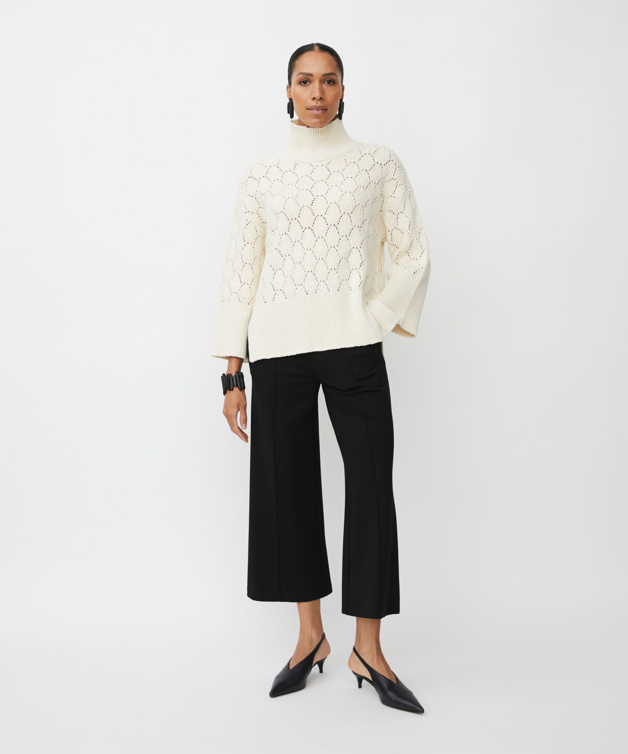 Ryvia Öhrhängen, Black