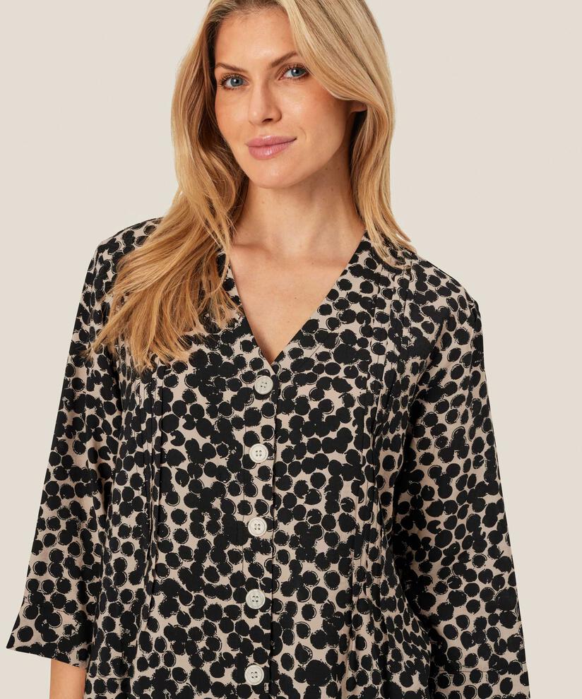 Ibilisa Skjorta, Fog