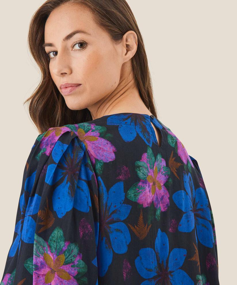 Brisa Blus, Wild Aster