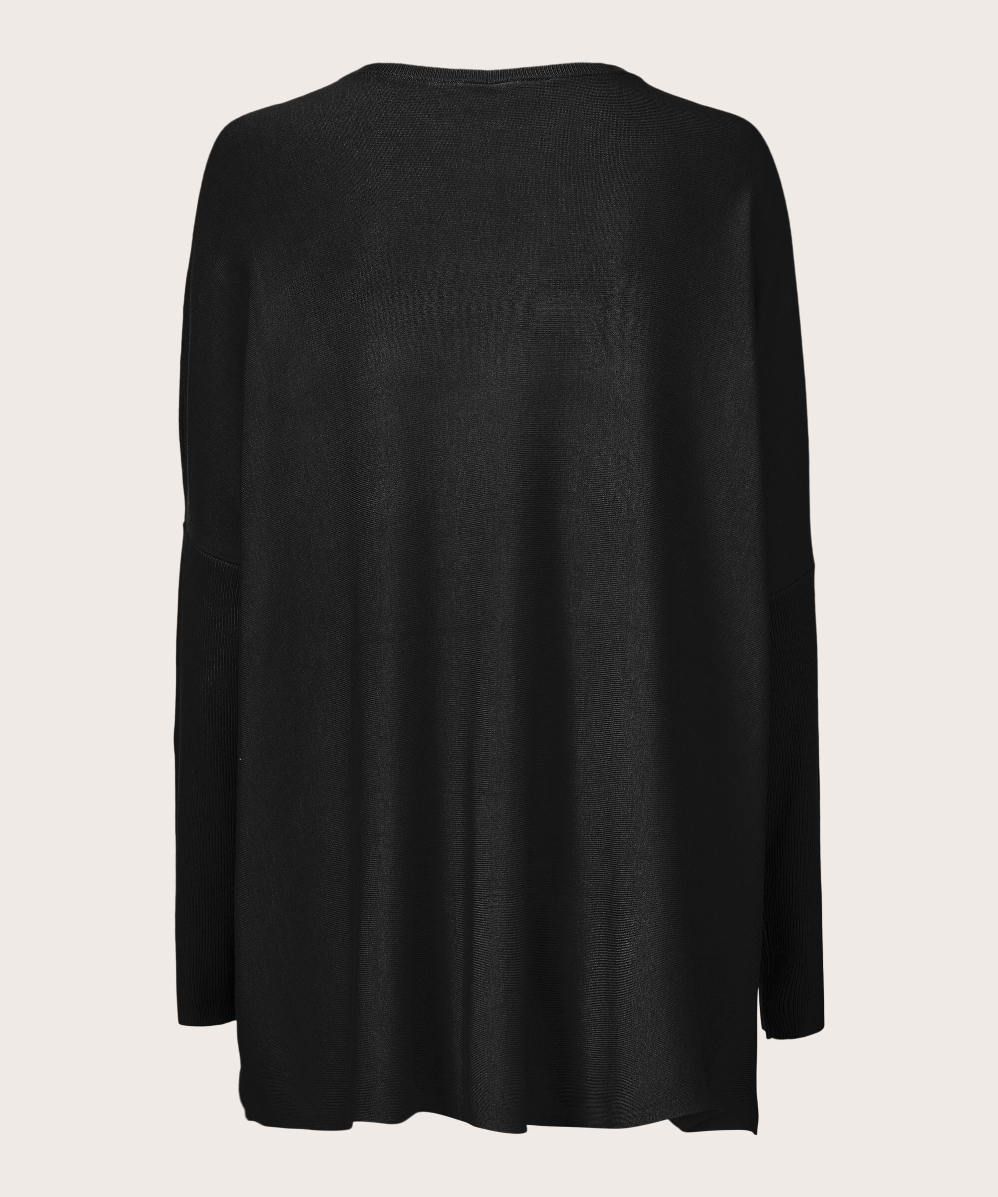 Fanasi Topp, Black