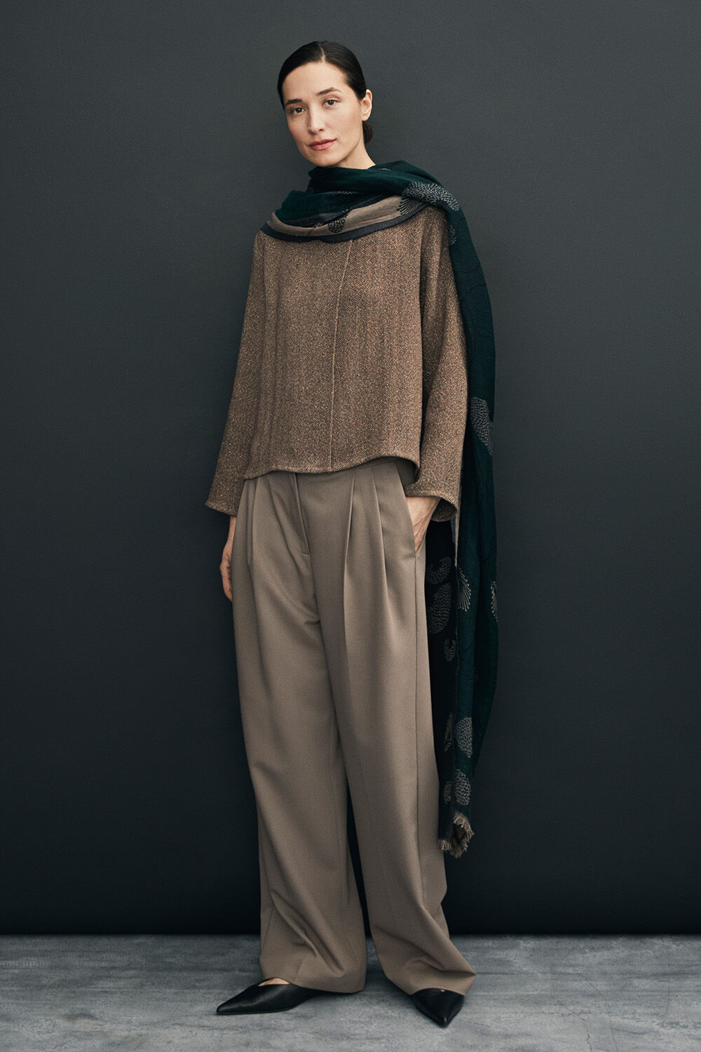 Julitta Jacka - Falcon, Alissira Ull scarf - Ponderosa Pine, Pivora Byxor - Falcon