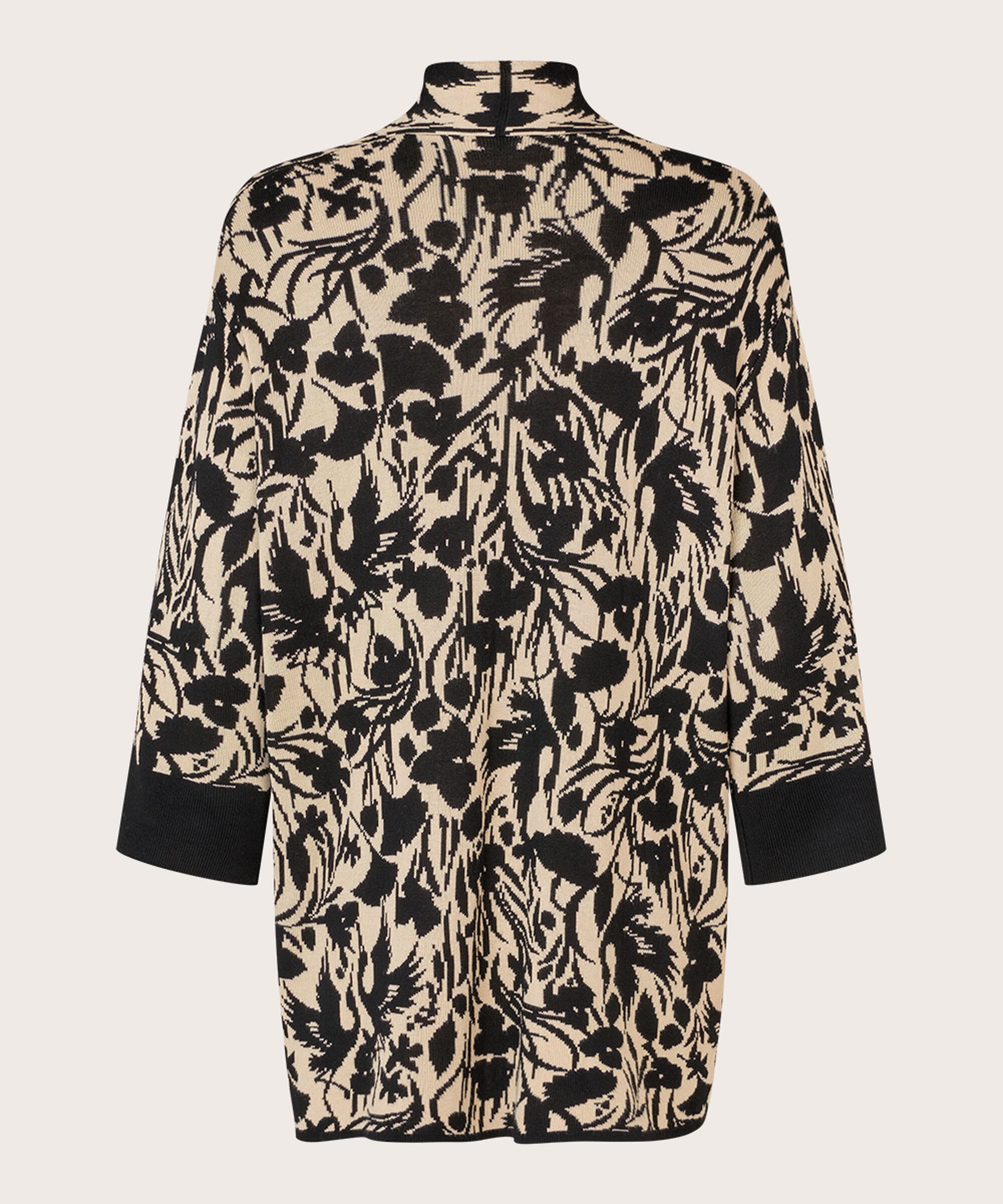 Luciana Kofta, Black