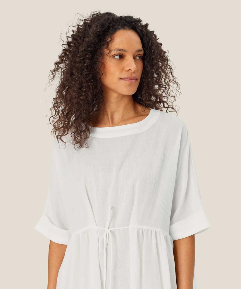 Nilinna Klänning, White