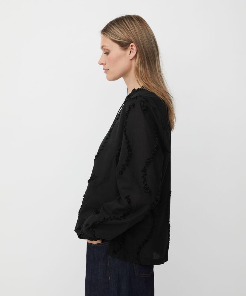 Dolvira Blus, Black