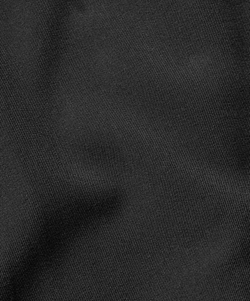 Jettina Jacka, Black