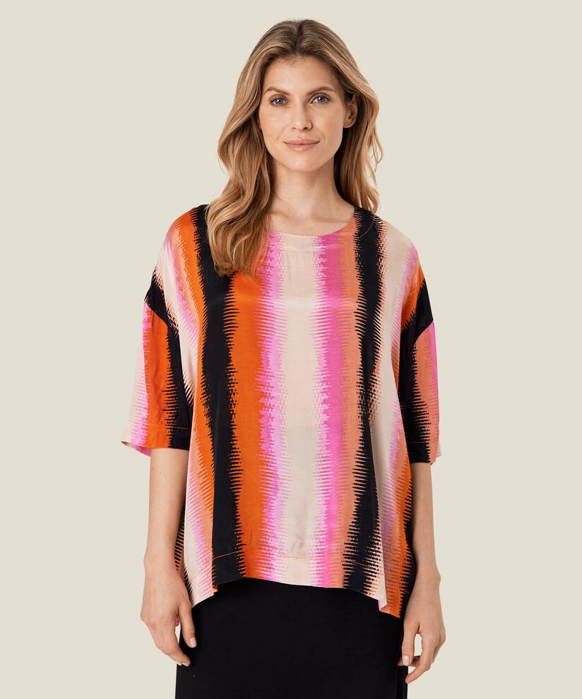 Degana Blus, Tigerlily
