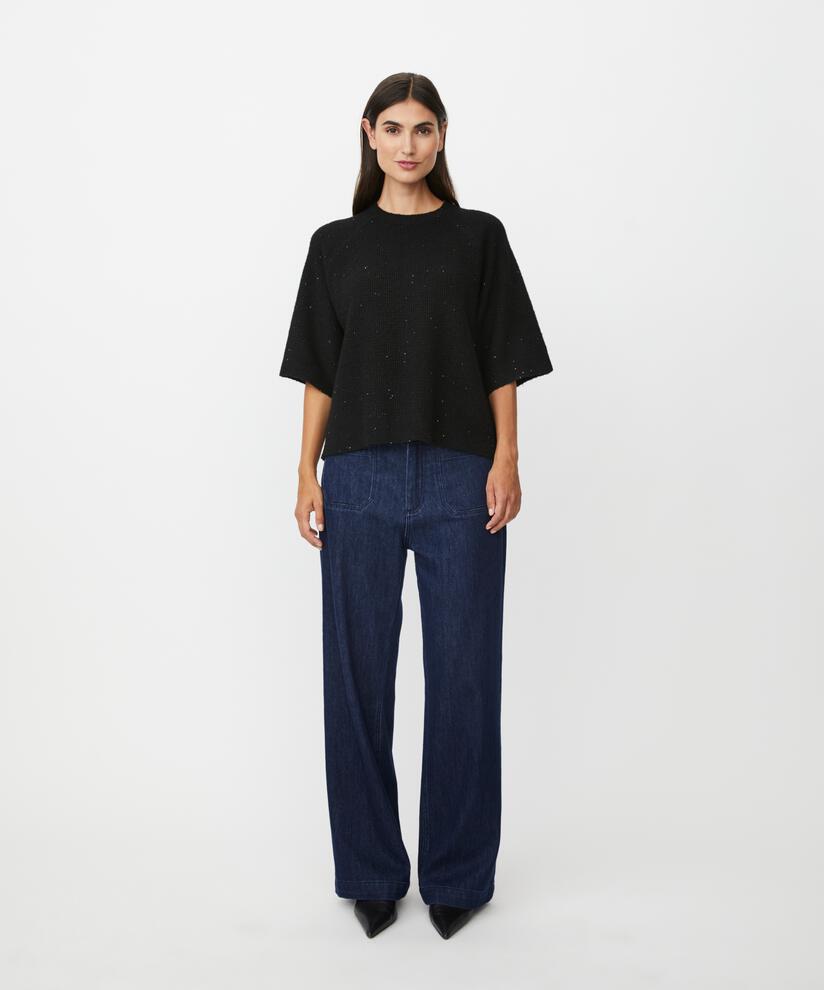 Farinna Topp, Black