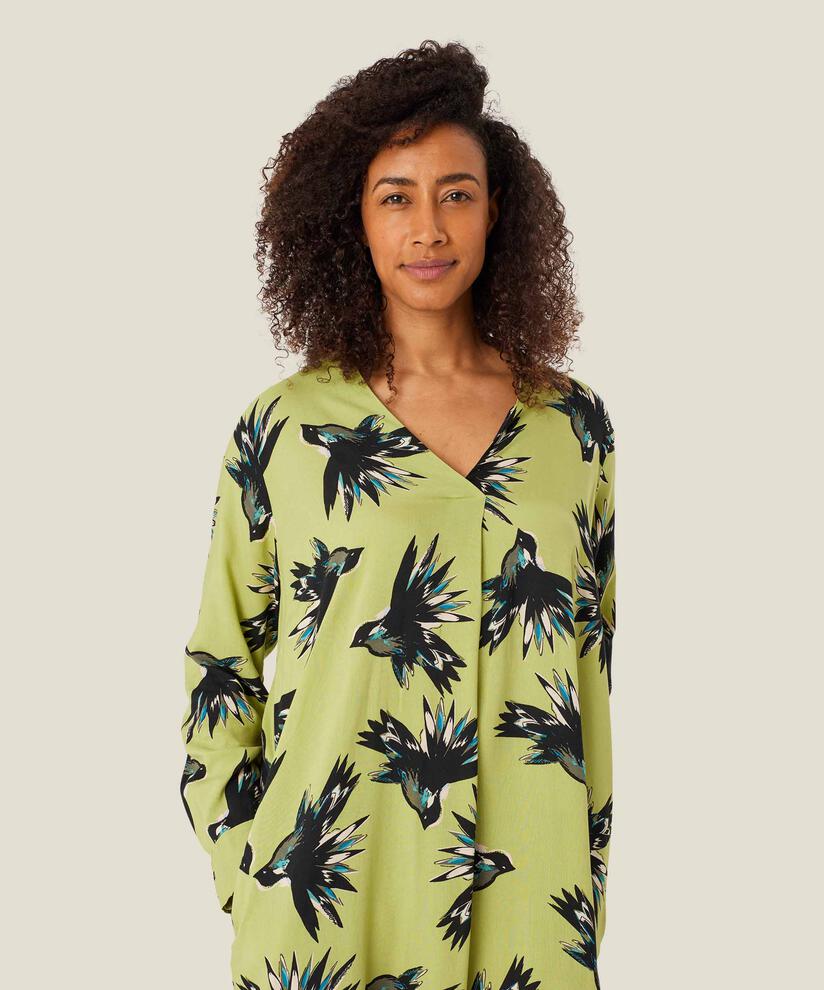 Nedi Klänning, Fern