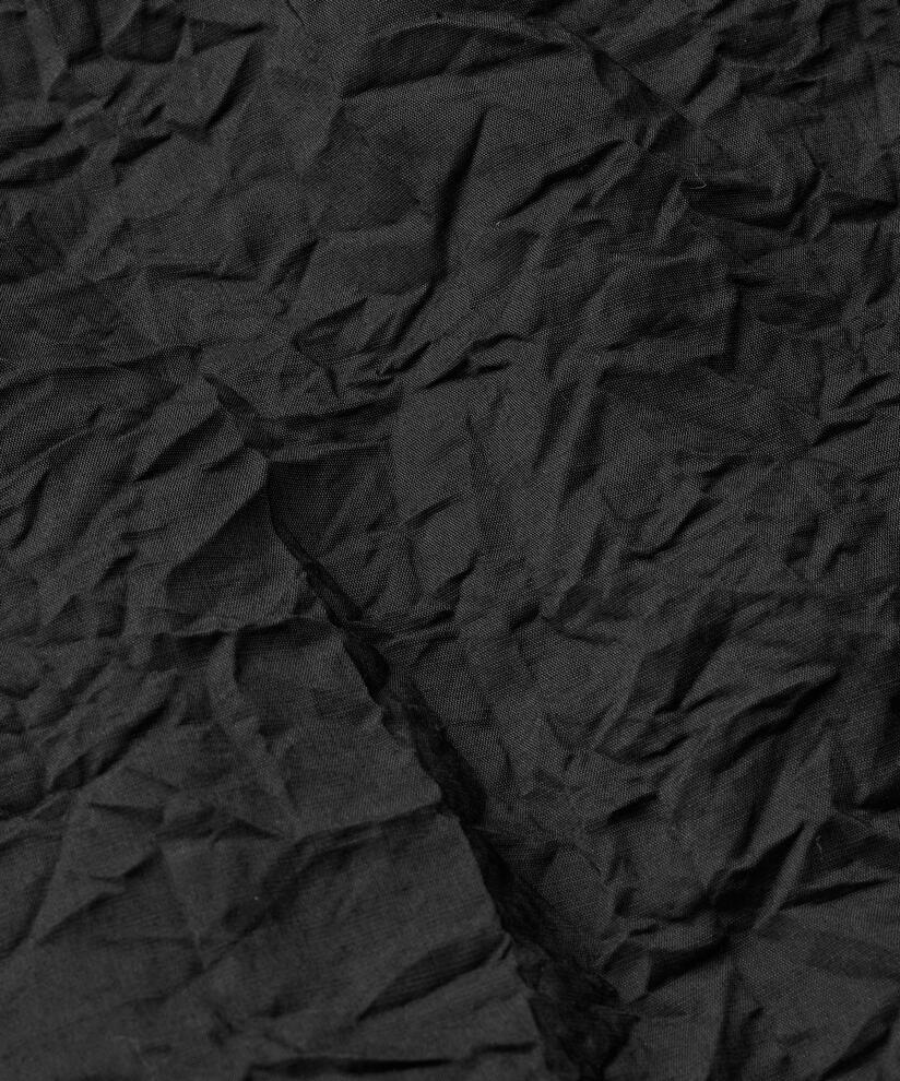 Saraid Kjol, Black