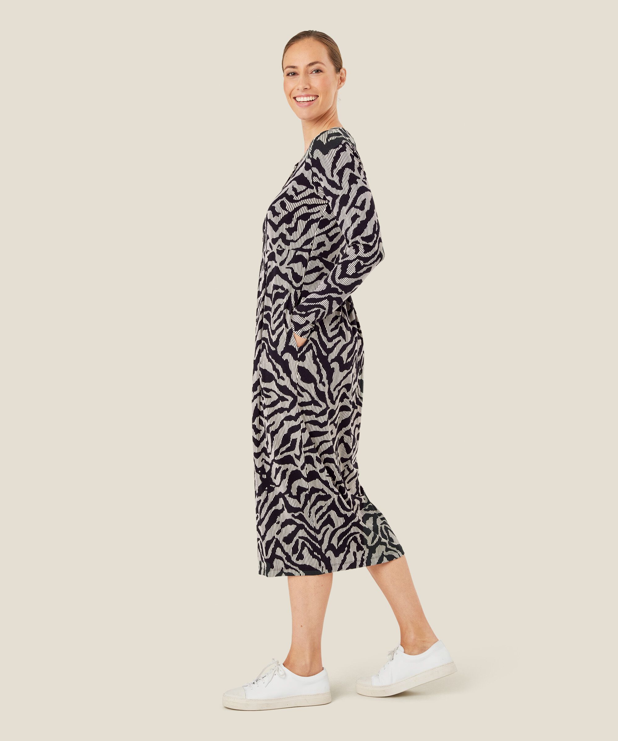 Nilana JERSEY Klänning, Black