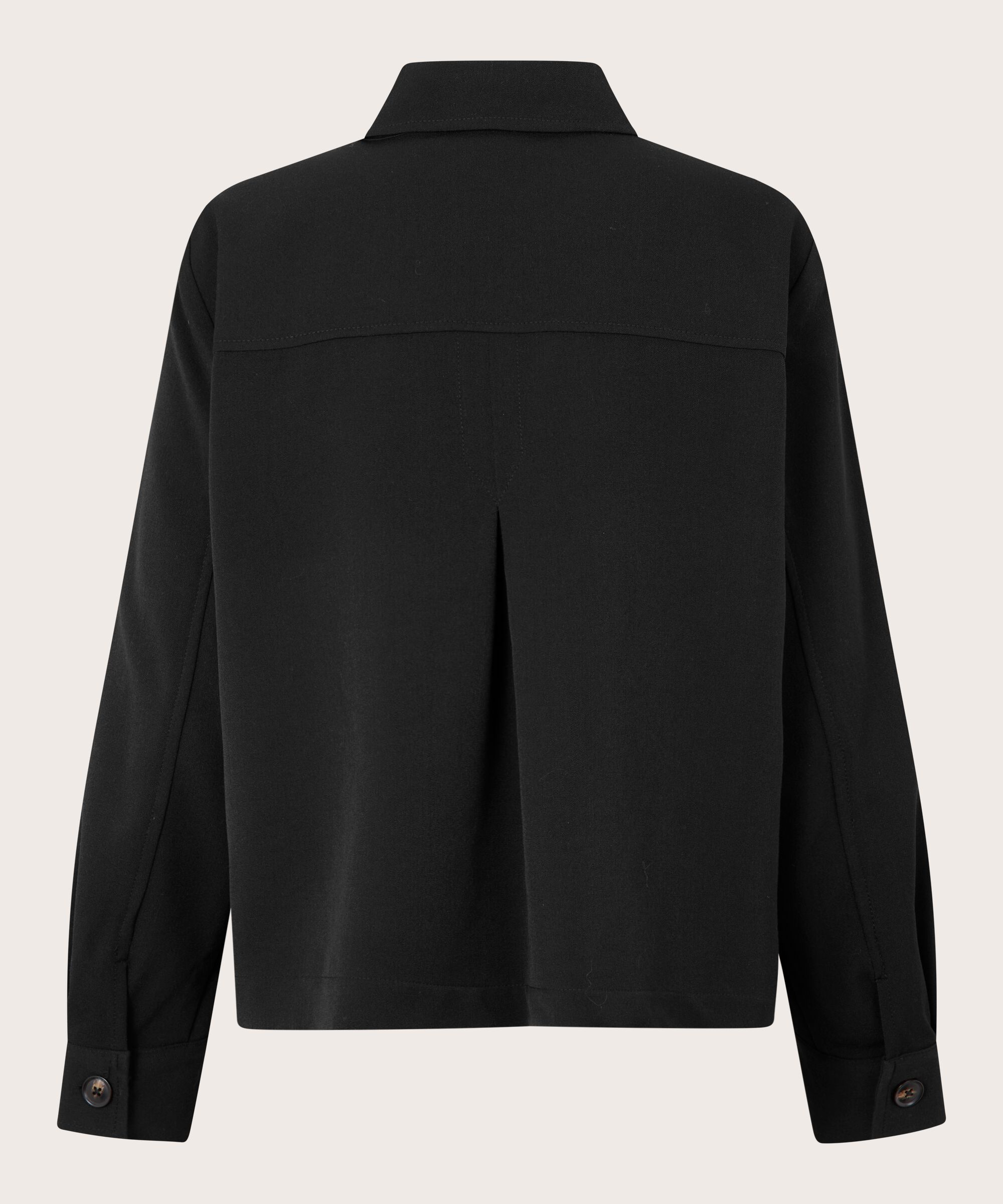 Jettina Jacka, Black
