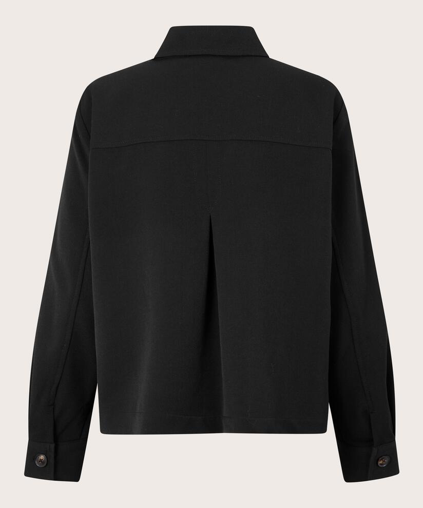Jettina Jacka, Black