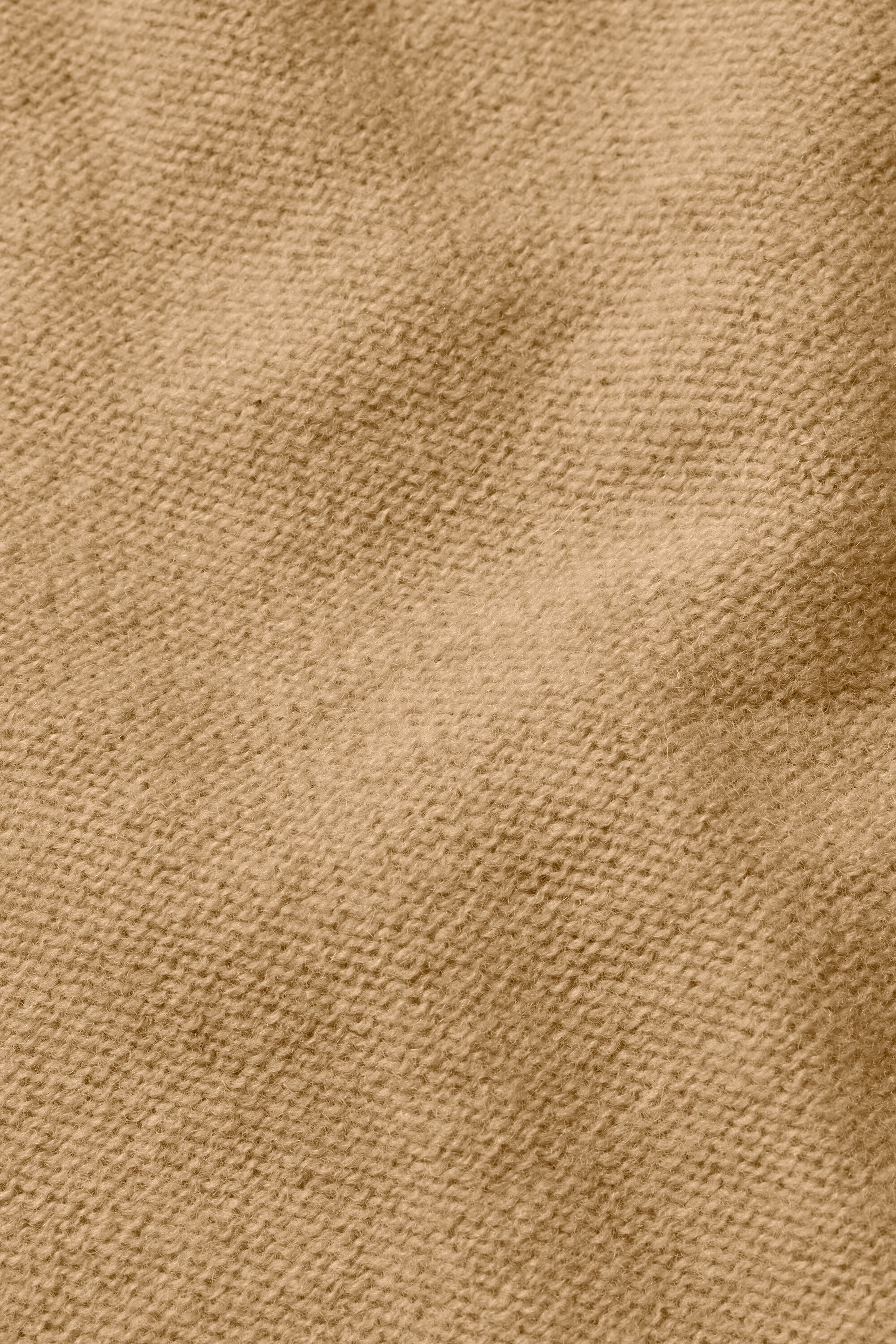 Lannea Kofta, Travertine