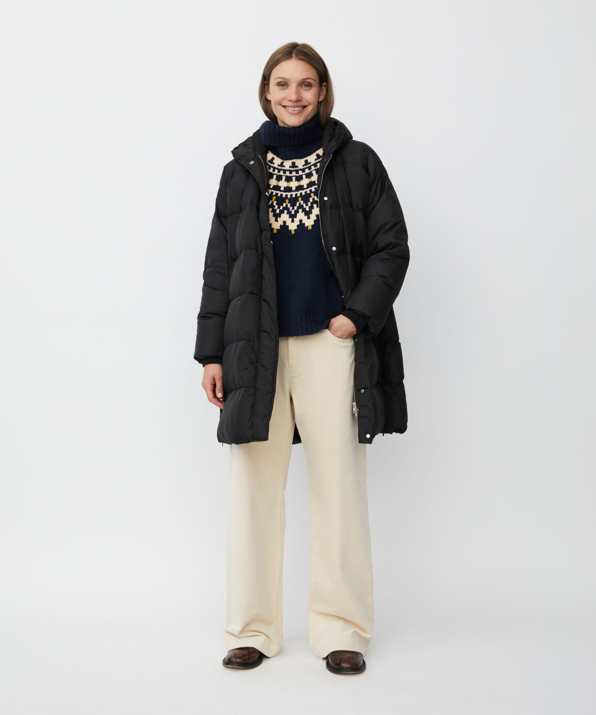 Thilde Dunkappa, Black