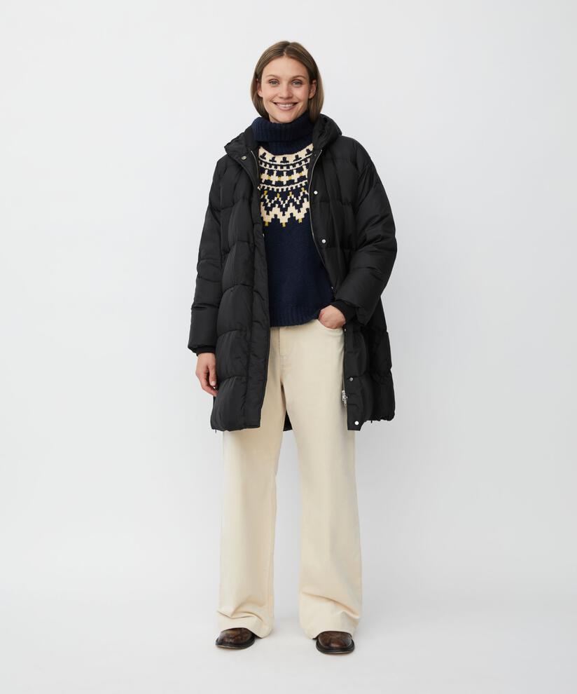 Thilde Dunkappa, Black