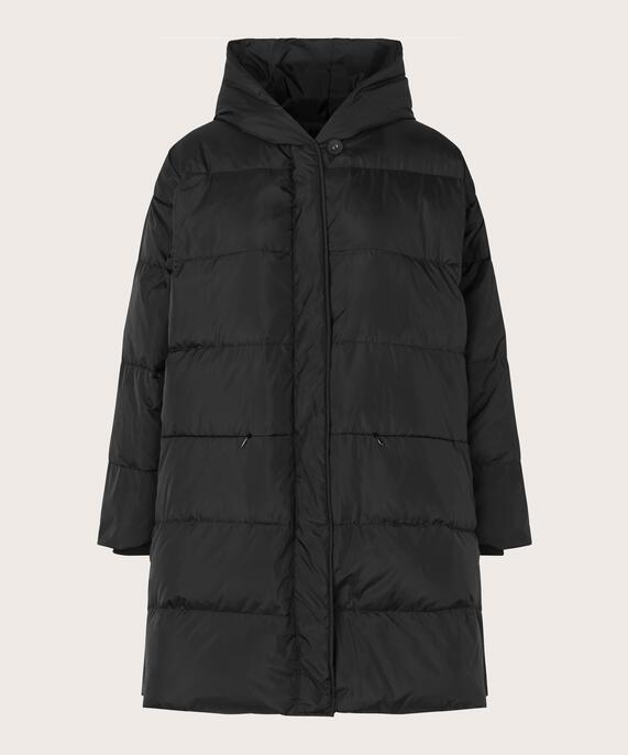 Thilde Dunkappa, Black