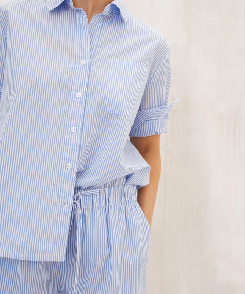 Isela Skjorta, Kentucky Blue