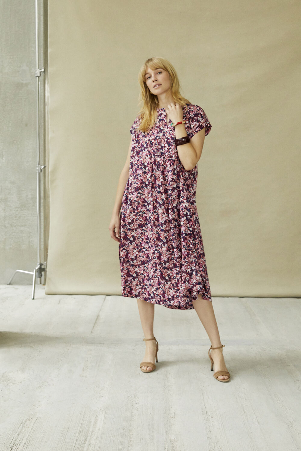 Nylifa Kl&auml;nning - Beet Red, Renie Armband - Poinsettia, Raveira Armband - Beet Red