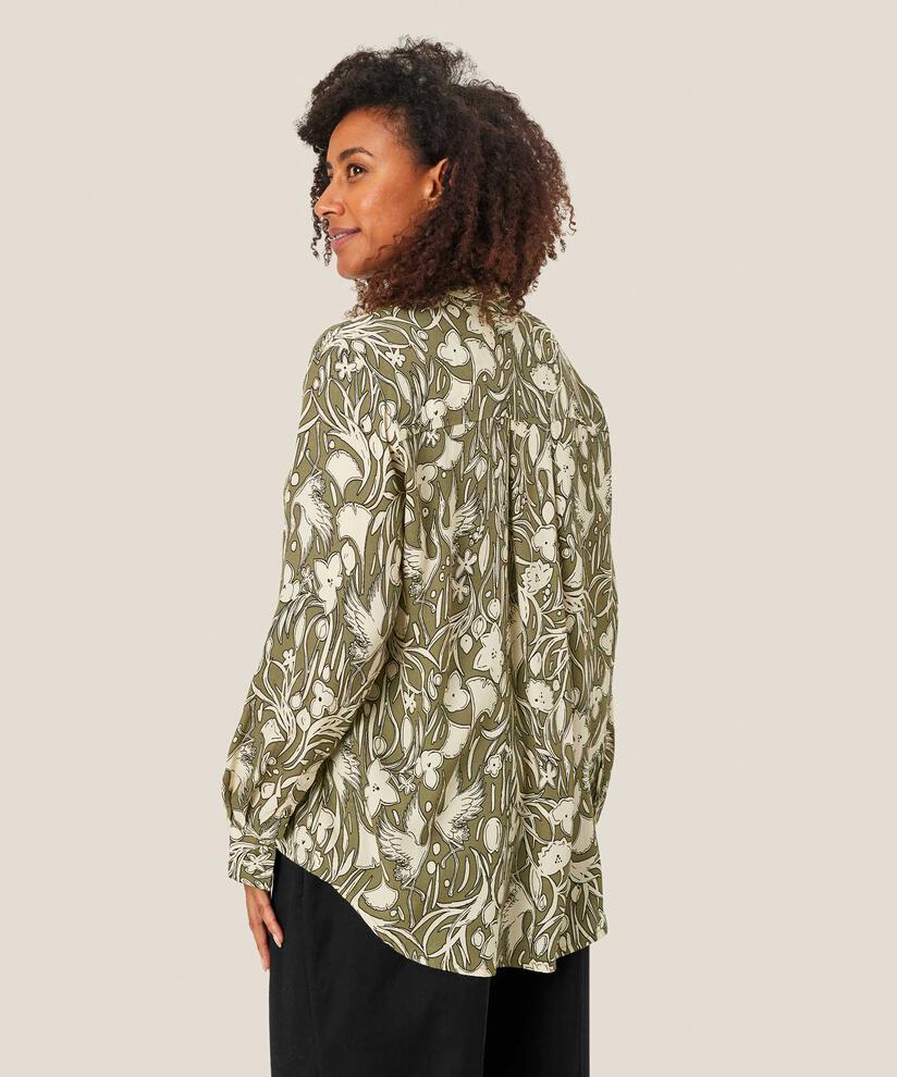 Imma Skjorta, D. Lichen Green