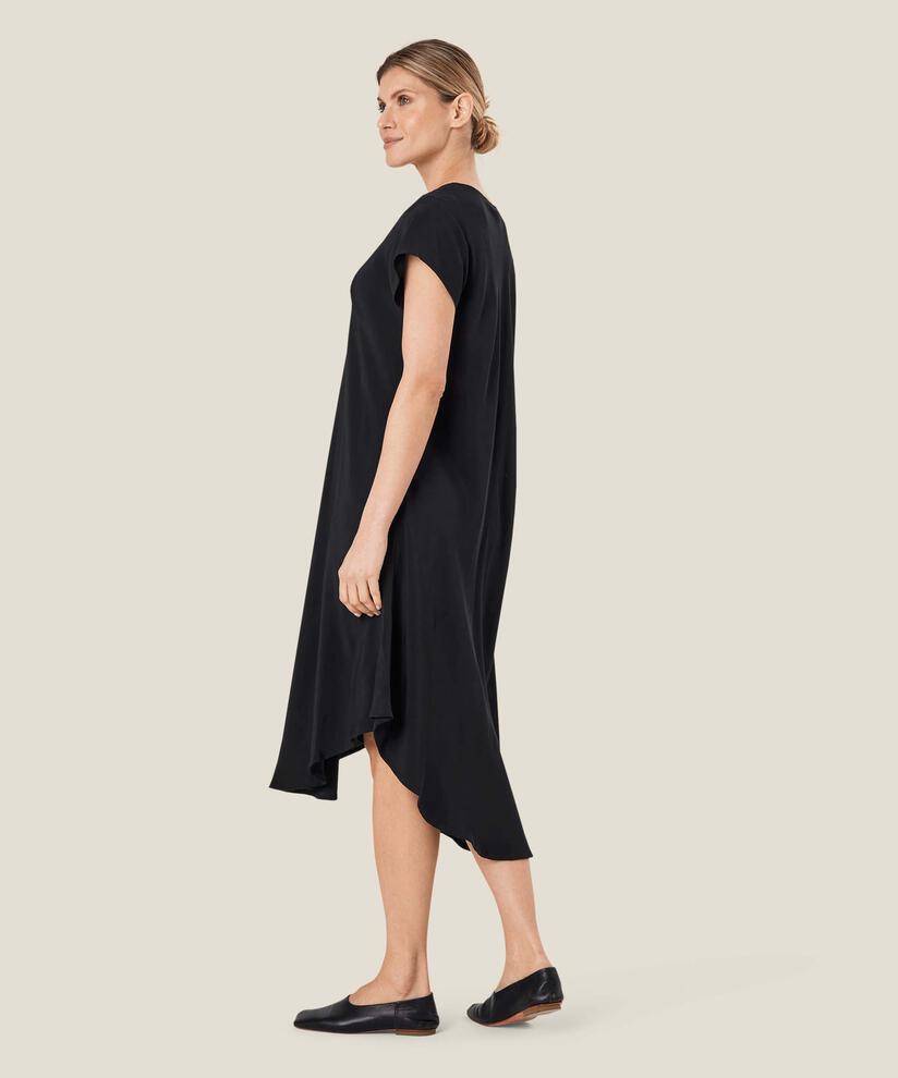 Nebili Klänning, Black