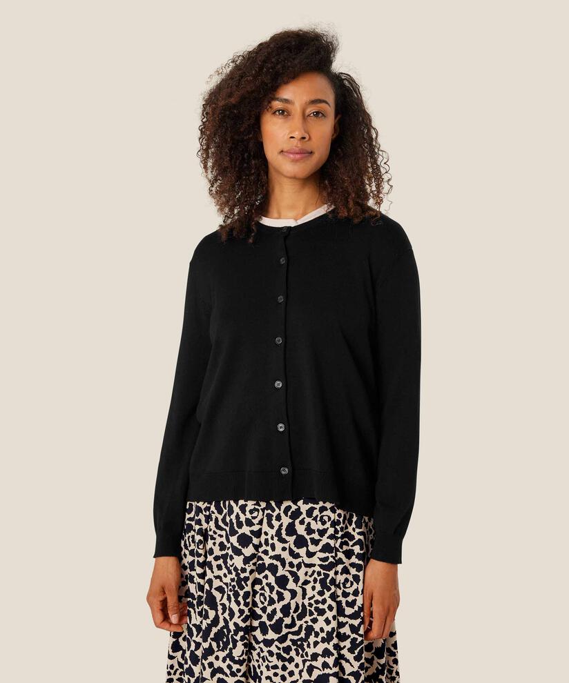 Lariba Kofta, Black