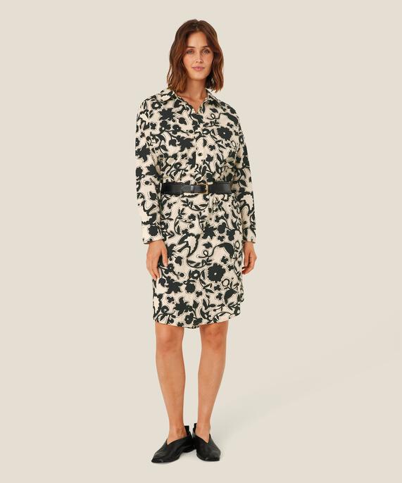 Rakena Bälte, Black