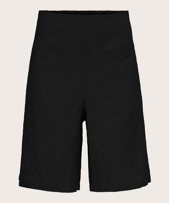 Pinja Shorts, Black
