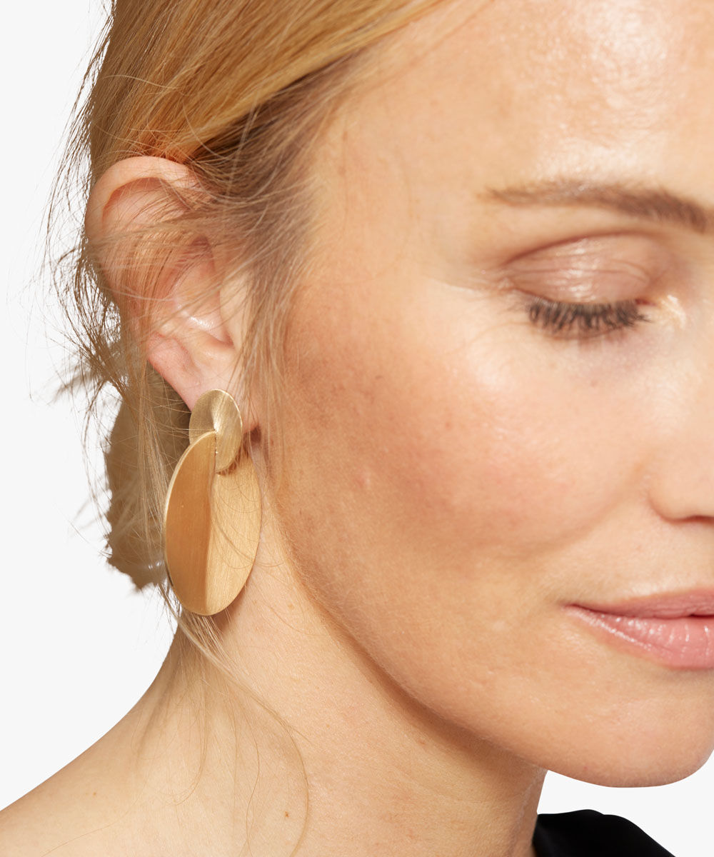 ROMINA &Ouml;RH&Auml;NGEN, Gold