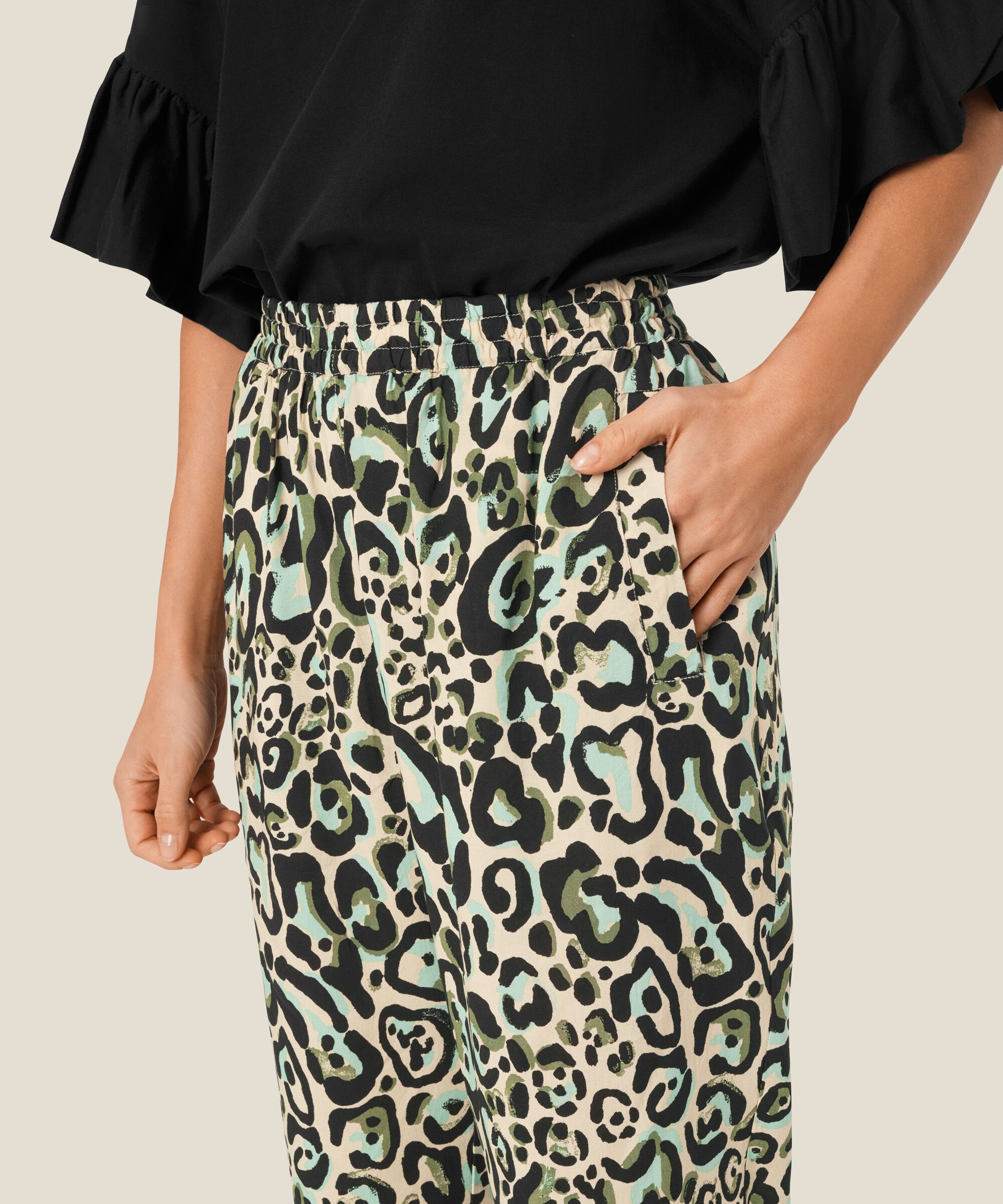 Pless Byxor, D. Lichen Green