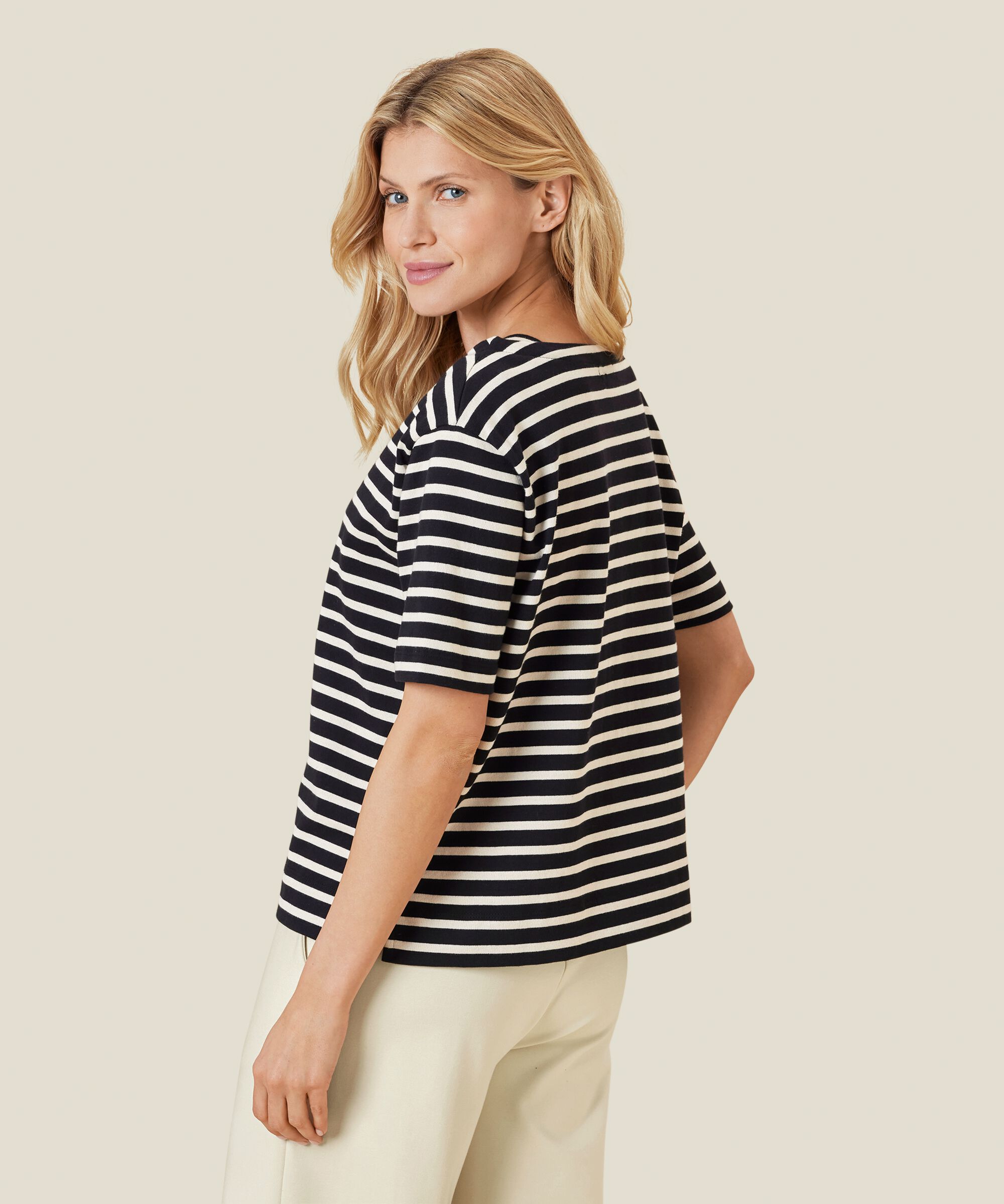 DACEYA JERSEY TOPP, Black