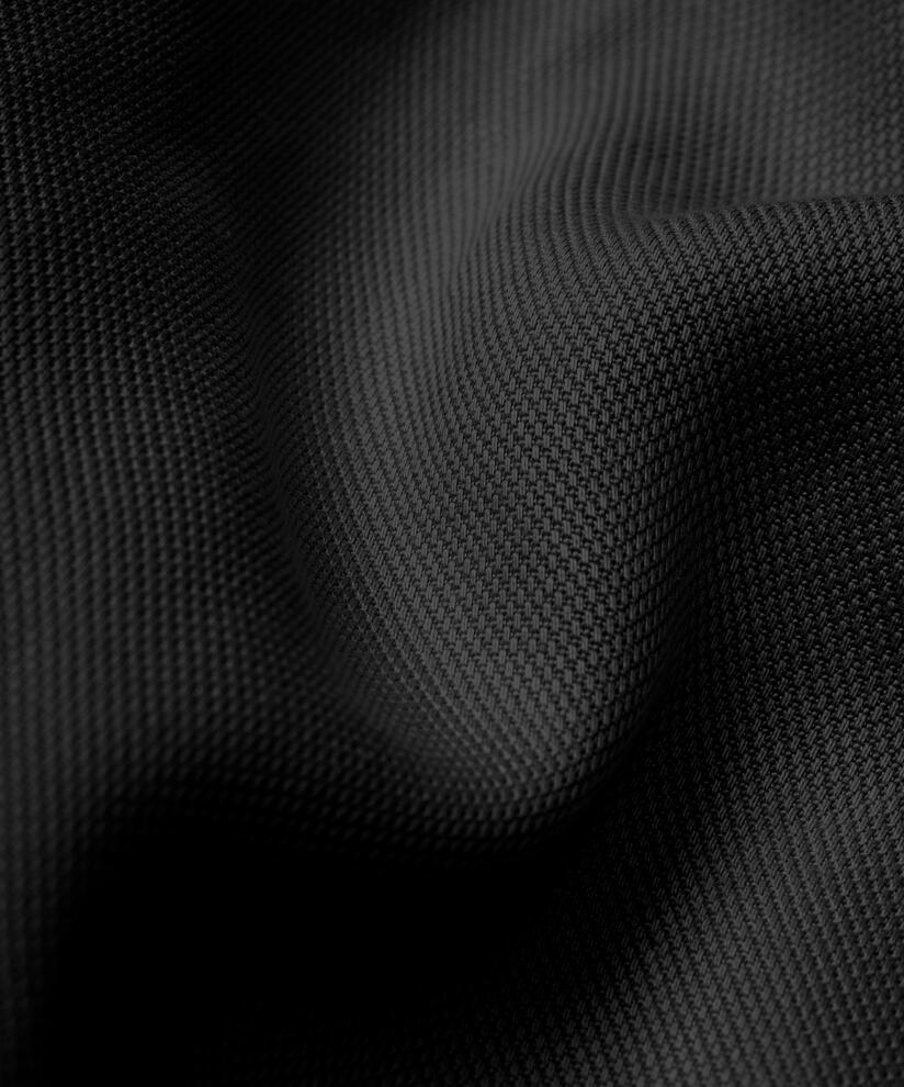 Jolinas Jacka, Black