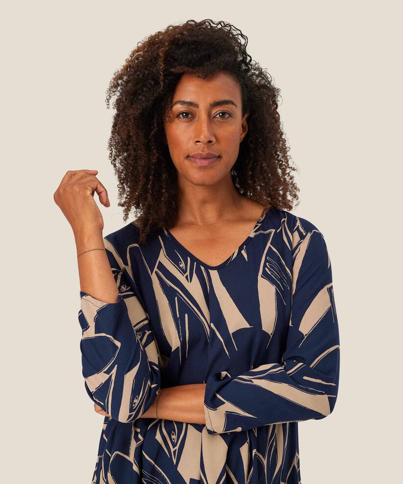 Kala Blus, Navy Blazer