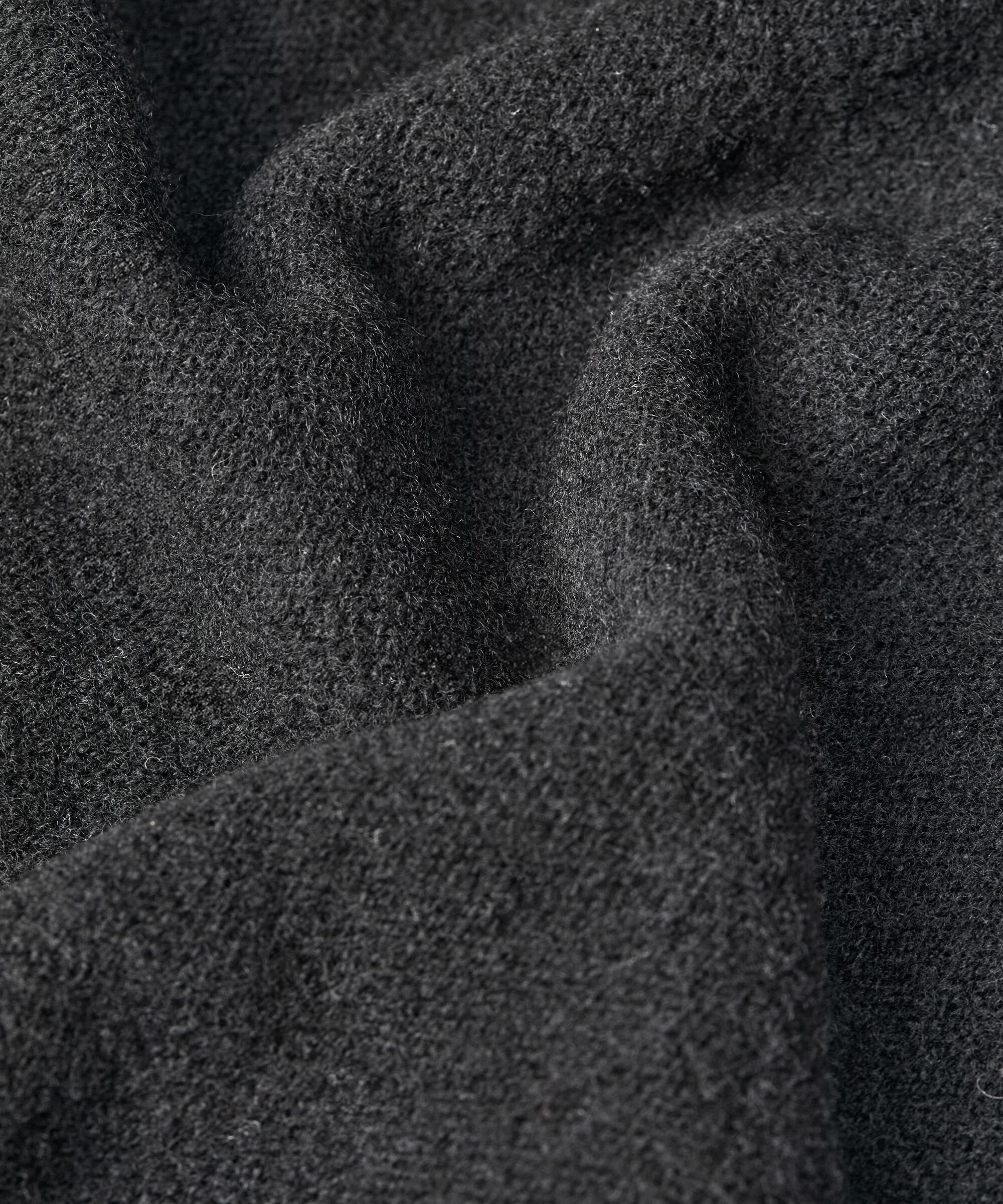 Fenji Topp, Black